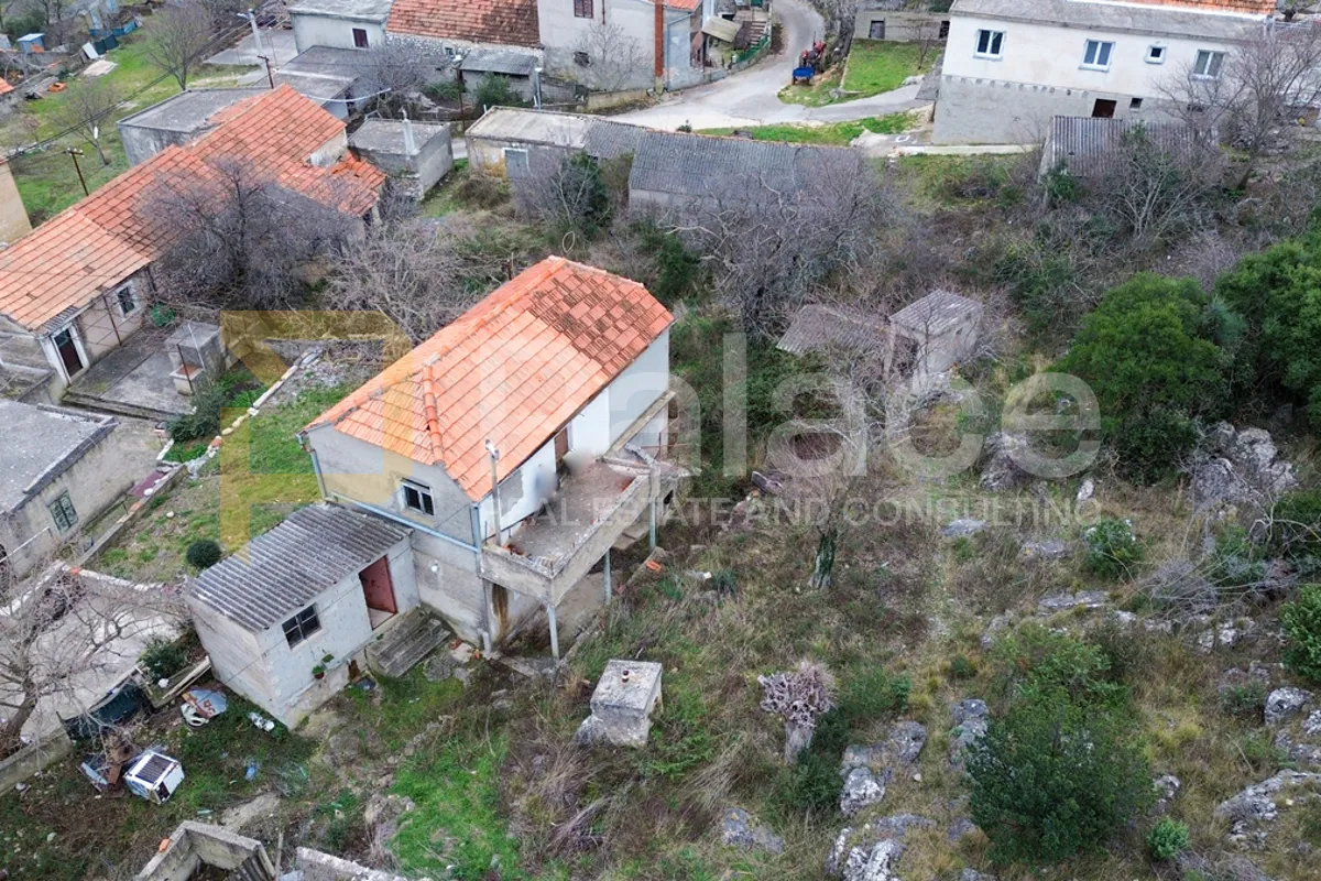 povoljno: kuća za renovaciju s okućnicom, pirovac-kašić 122 m2 - slika 18