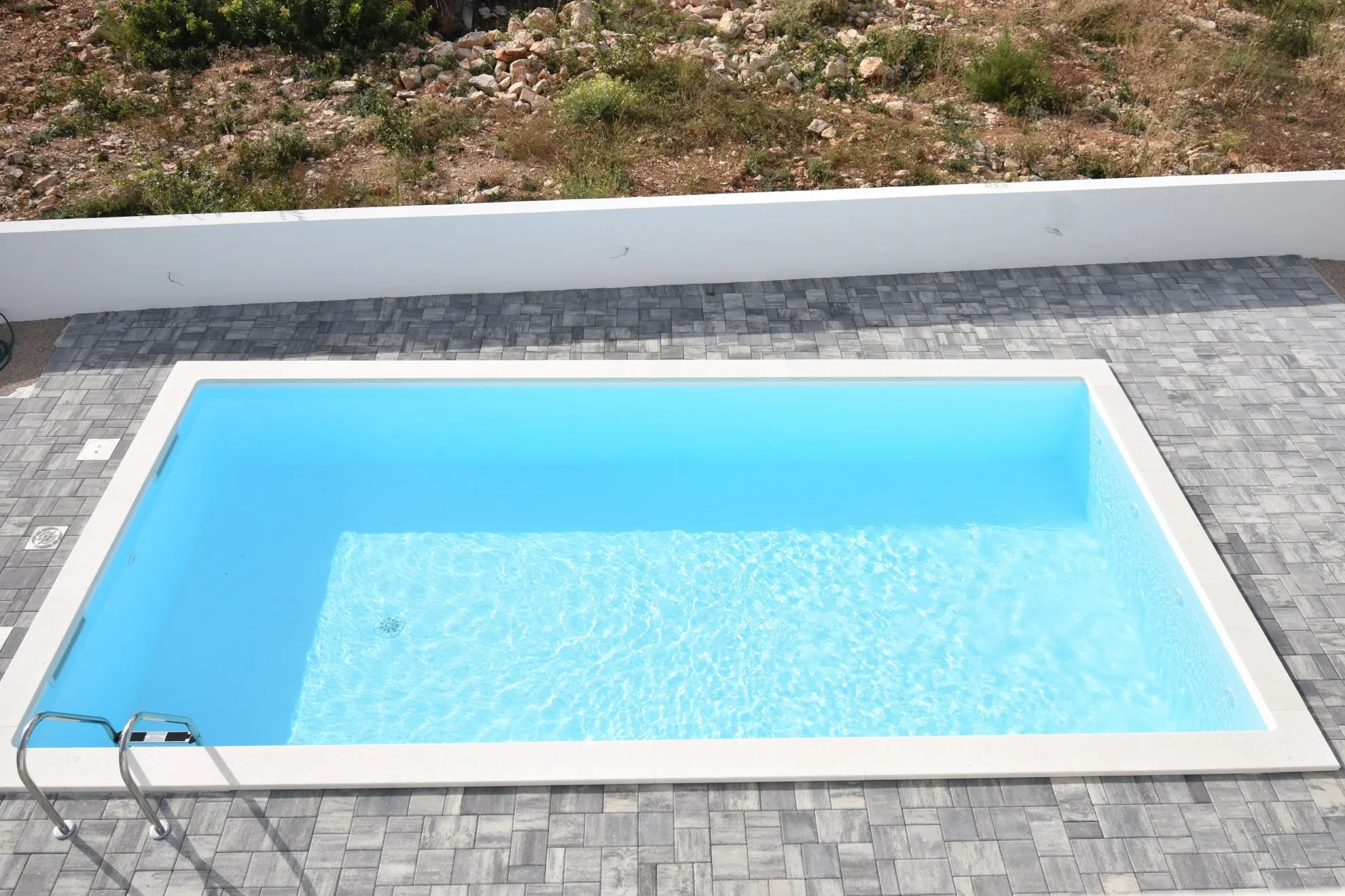samostojeća nova kuća s bazenom i dvorištem, vodice, 319 m2 - slika 16