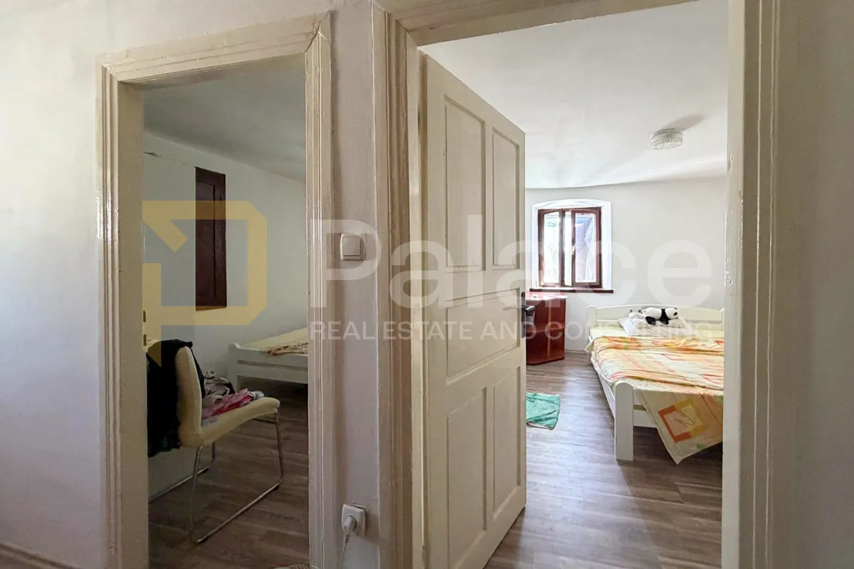 šarmantna renovirana otočka kamena kuća na otoku kapriju - slika 15