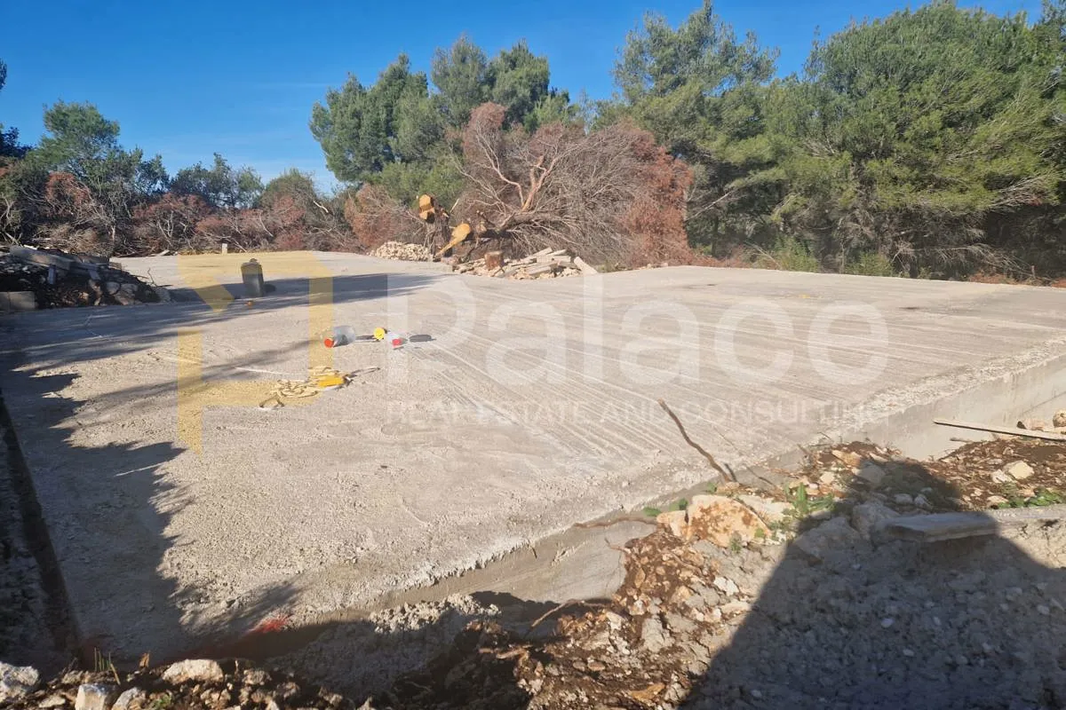 građevinsko zemljište s projektom za vilu, šibenik-vrpolje, 1400 m2 - slika 2