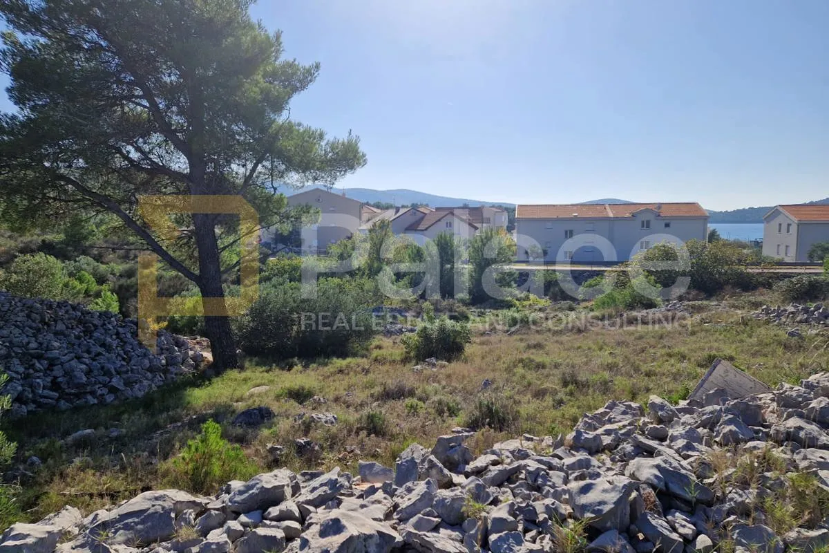 Žaborić, Jasenovo: Građevinsko zemljište 150m od mora - Žaborić, Šibenik