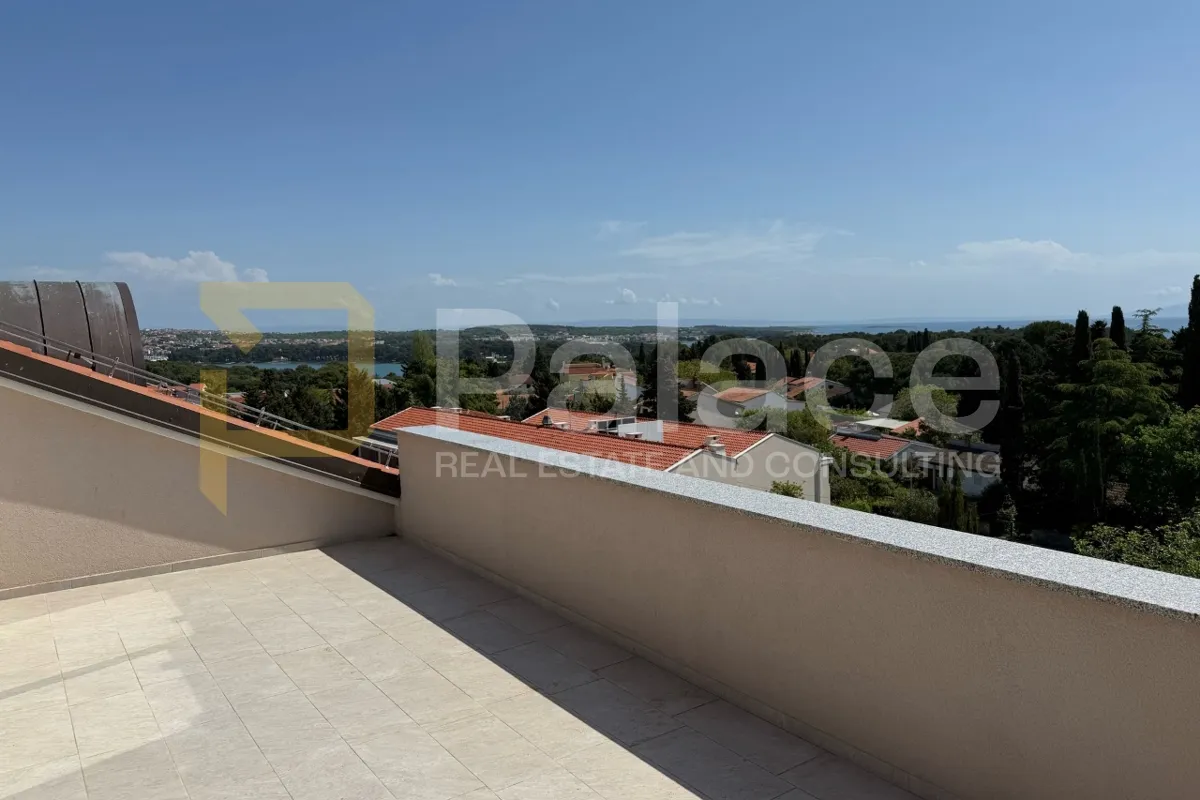 luksuzni penthouse od 133 m² s bazenom, terasom i pogledom na more - slika 5