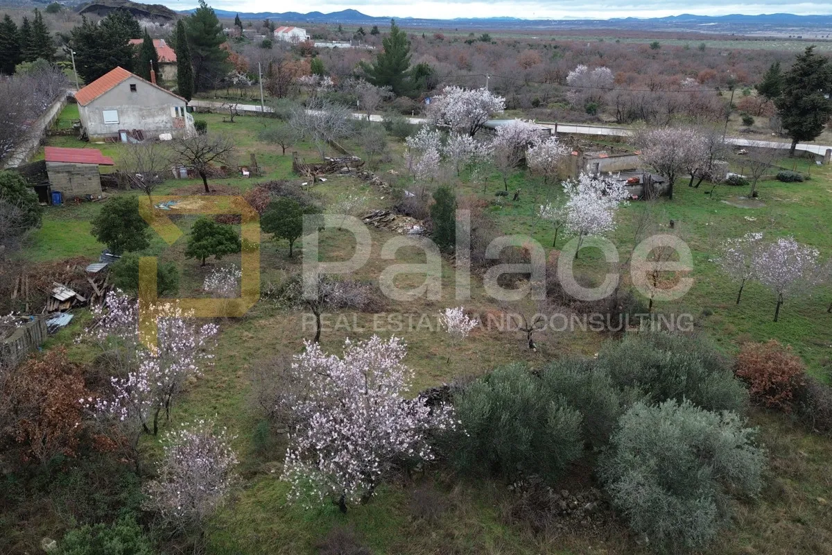 Građevinski teren pravilnog oblika, Biljane Donje 1291 m2 - Donje Biljane, Benkovac