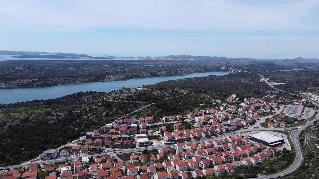 atraktivno građevinsko zemljište u šibeniku, meterize, 4375 - slika 3