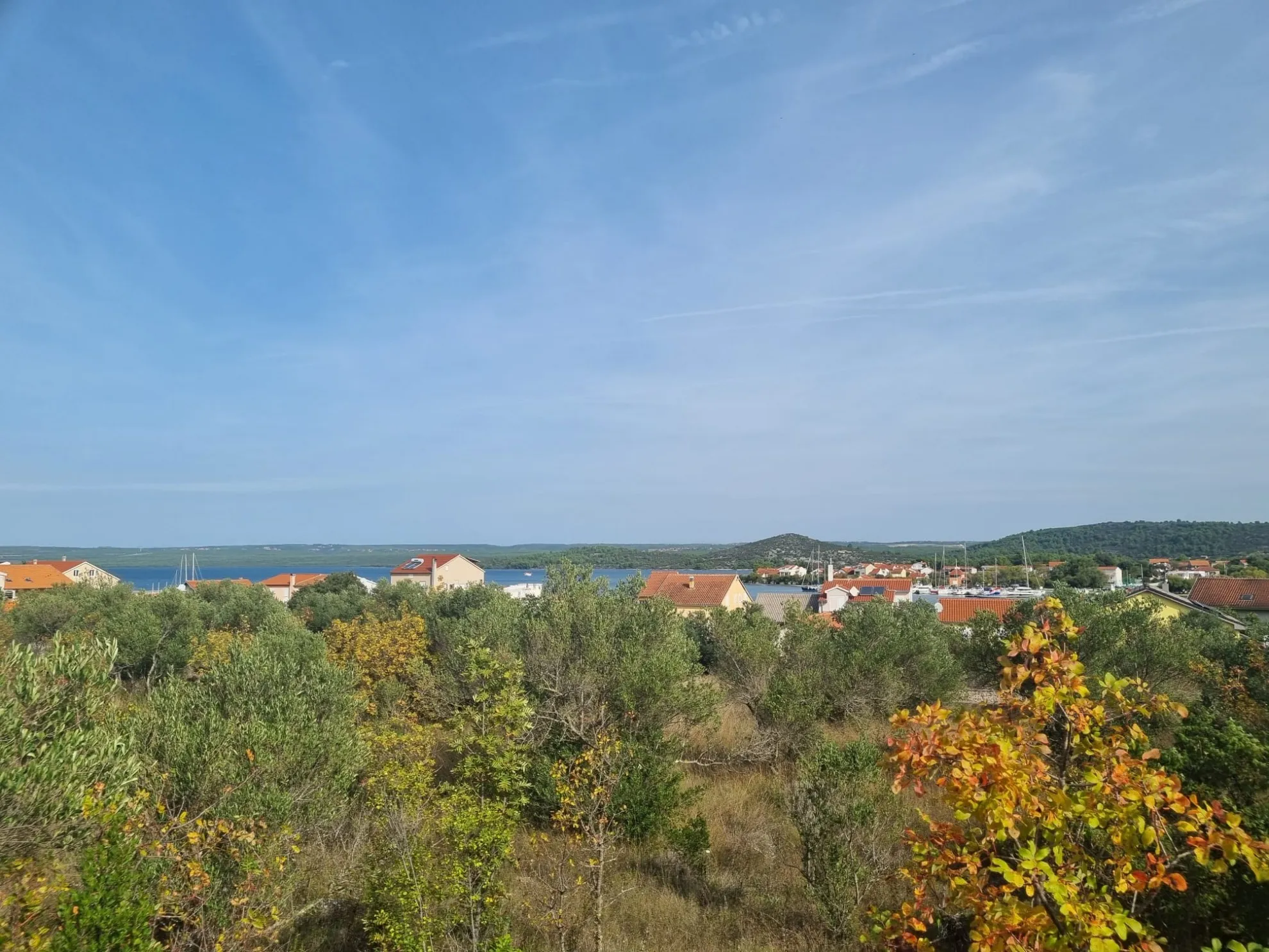 Građevinsko zemljište nedaleko mora, Bilice, Stubalj, 1396 m2 - Stubalj, Bilice