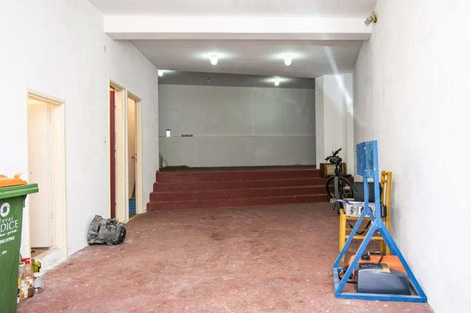 poslovni prostor u centru vodica, uslužna djelatnost, 86 m2 - slika 8