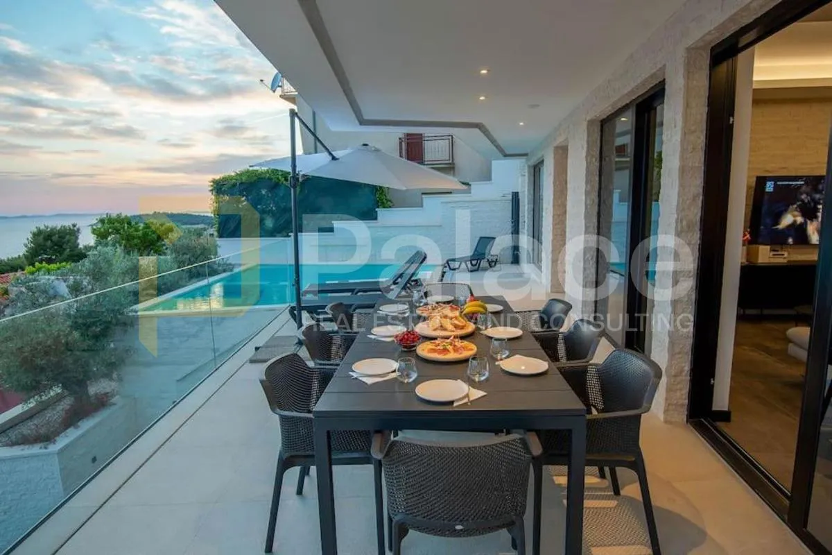 predivna vila s bazenom u primoštenu, bilo - slika 24