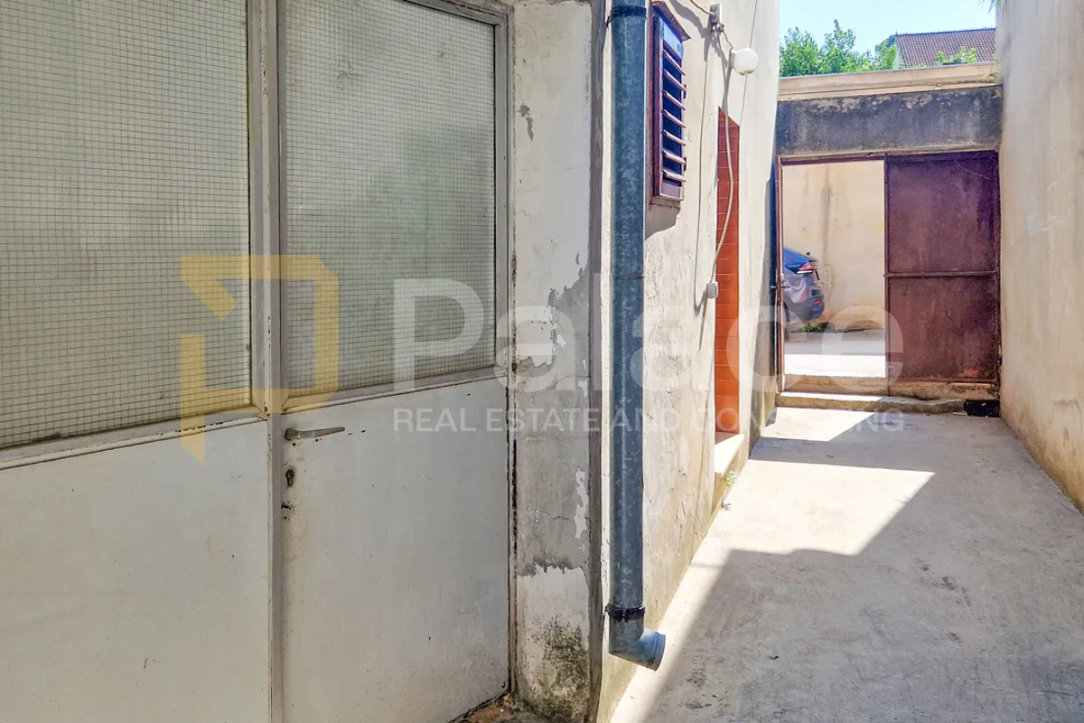kuća za renovaciju u centru zatona kod šibenika, 30 m od mora, 100 m2 - slika 4