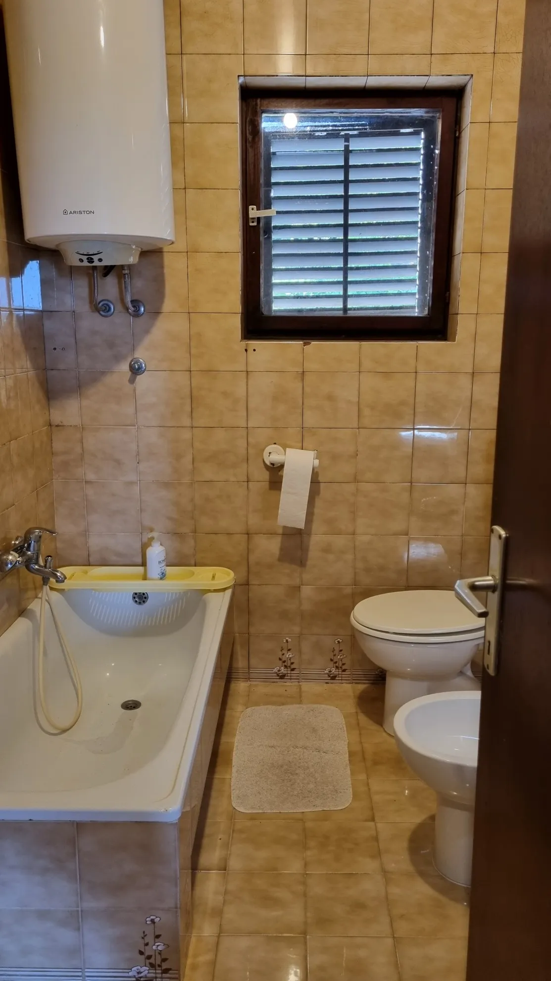 kuća s predivnom okućnicom i pogledom na more, mošćenička draga - slika 12