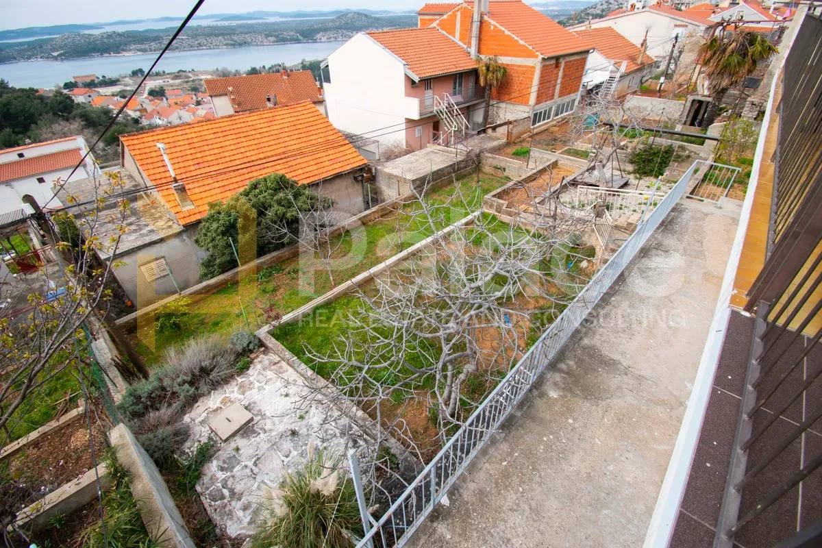 kuća: šibenik, 160.00 m2 - slika 15