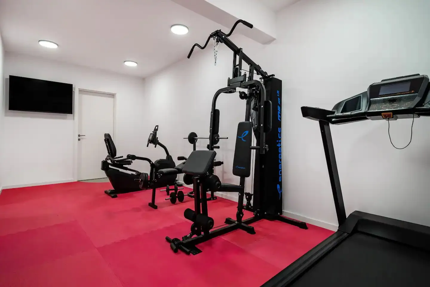 moderna villa za dugoročni najam - slika 11