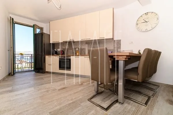 ultramoderna elegantna kuća : okrug gornji, 210.00 m² - slika 9