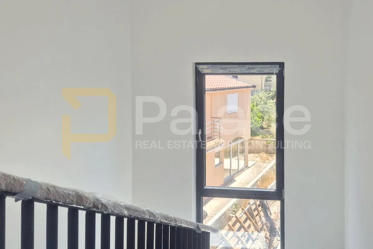 rogoznica: prostran trosoban stan s pogledom na more 130m2 - slika 13