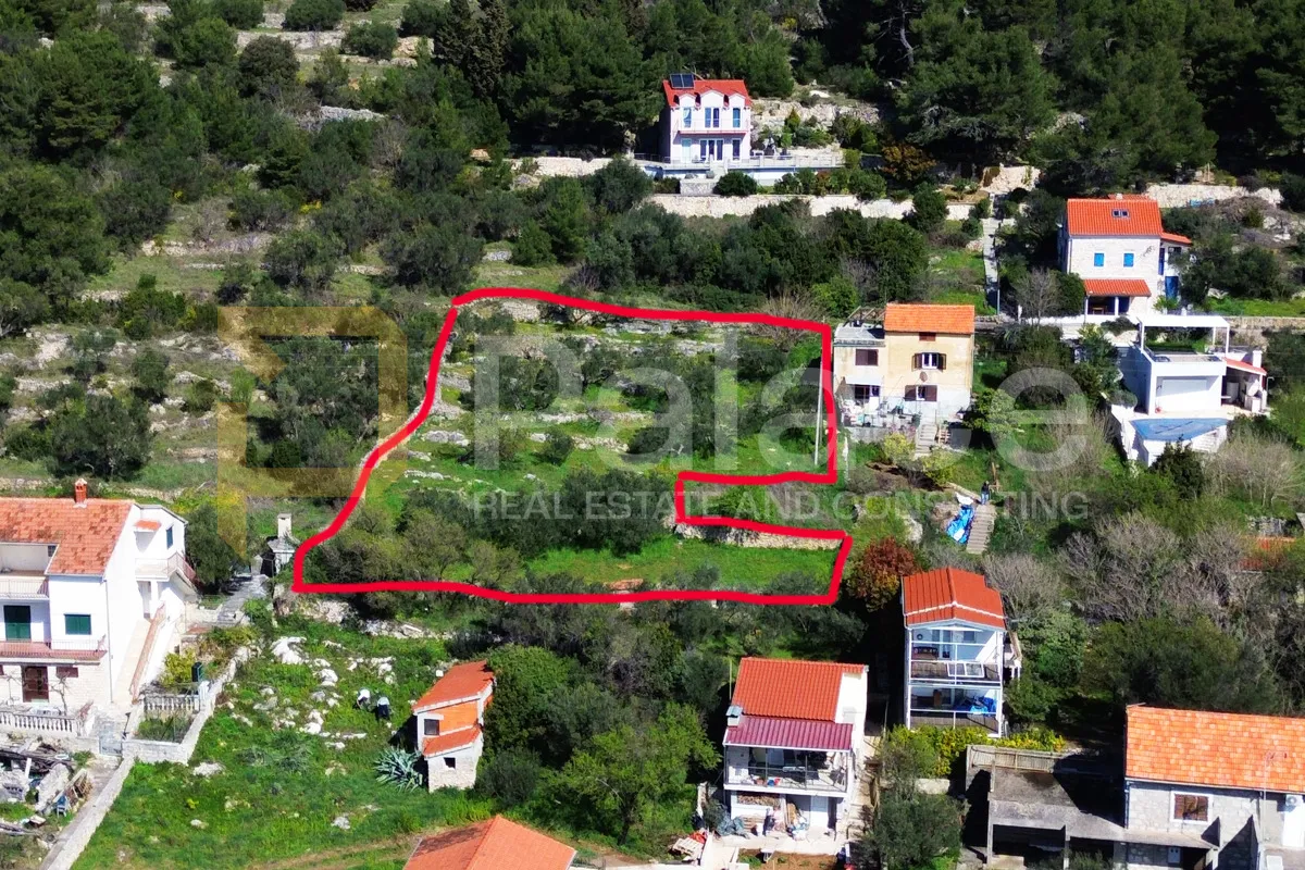 građevinski teren na otoku prviću - prvić luka 1251m2 - slika 4