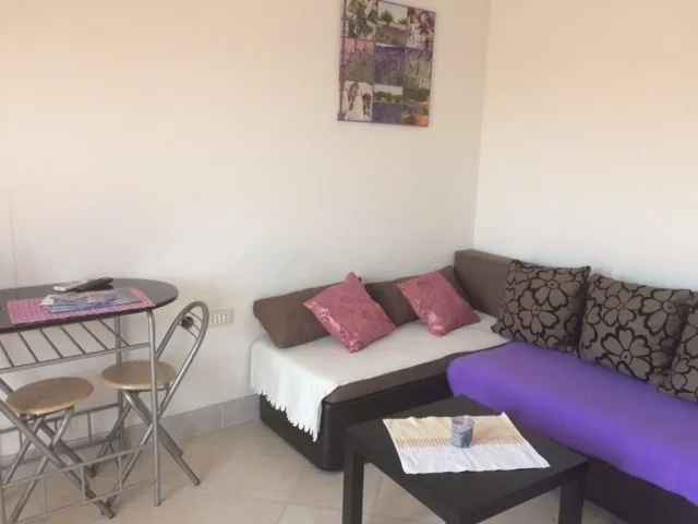 okrug gornji: kuća s apartmanima na prodaju - slika 7