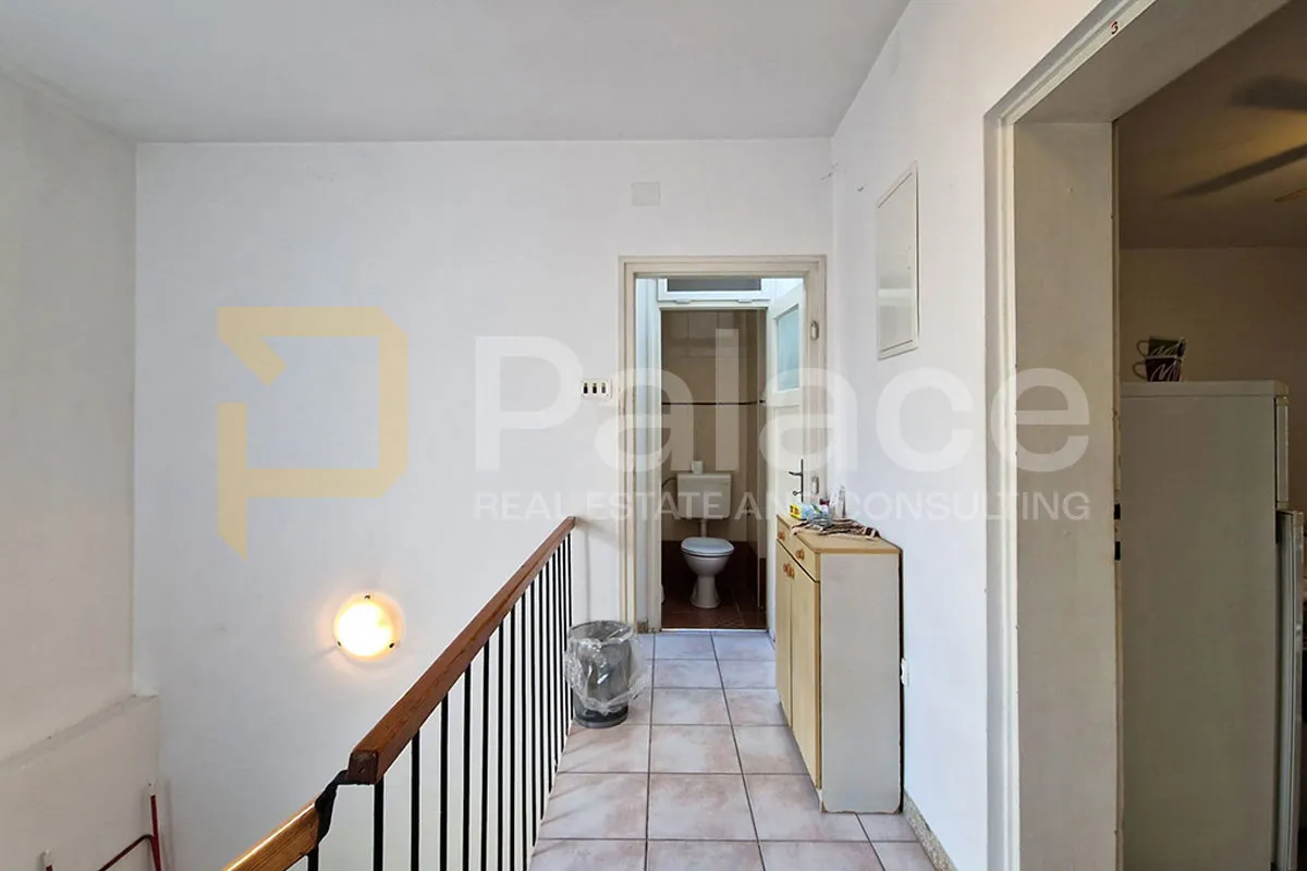 velika kuća u crikvenici s raznovrsnim mogućnostima, 200m2 - slika 12