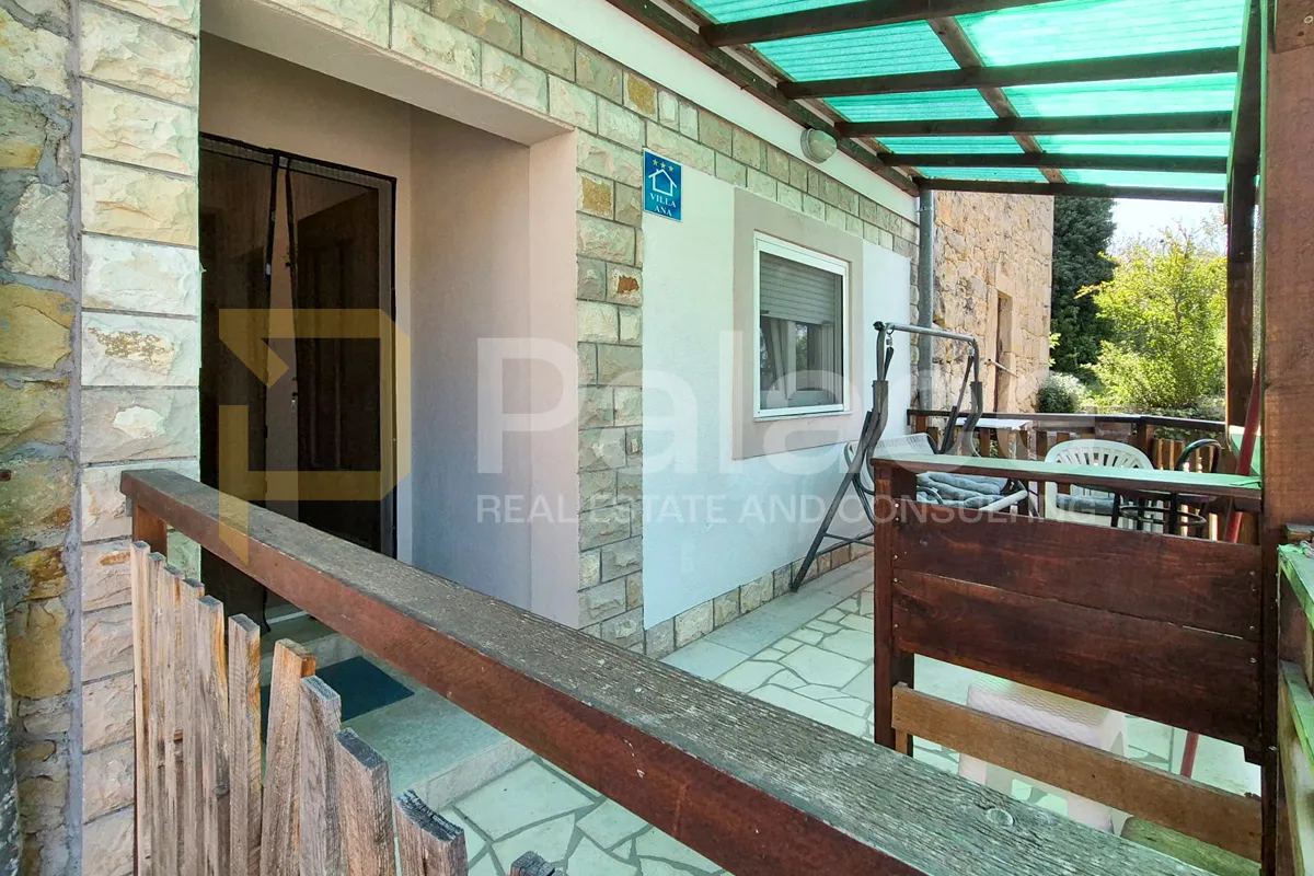šarmantna kuća u prirodi, rupe, skradin, 90m2 - slika 3