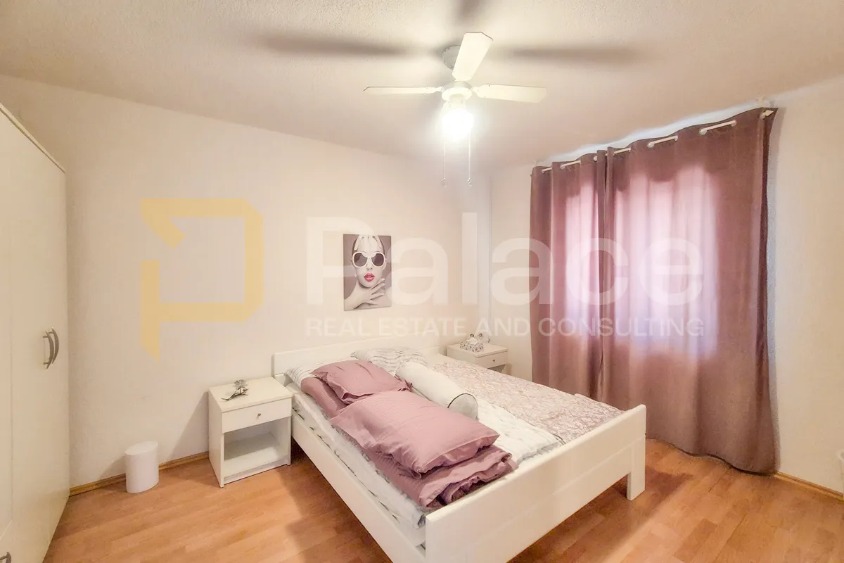 prekrasna samostojeća kuća s pogledom na more, gornji karin 290 m2 - slika 11