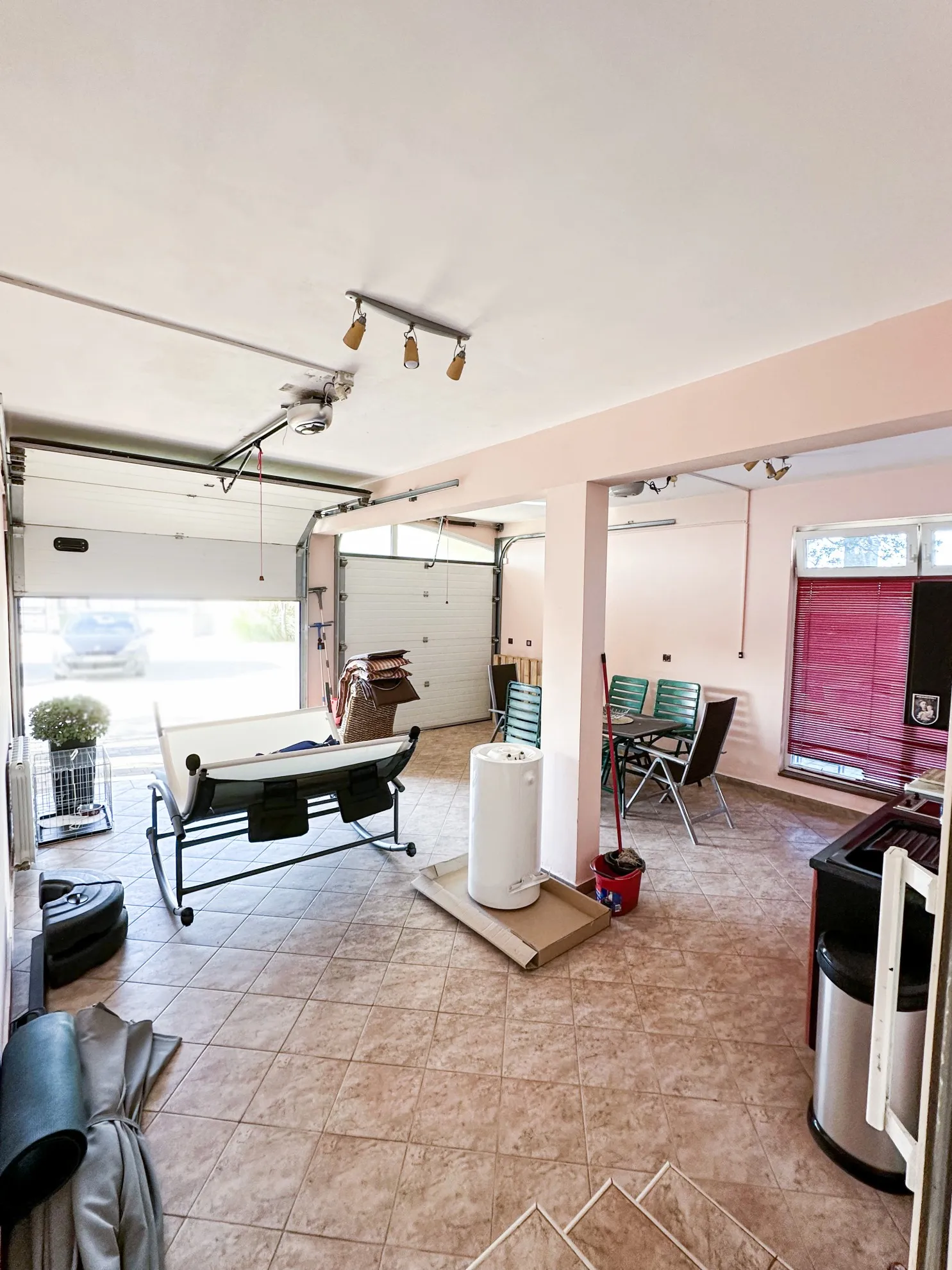 vila 10m od mora s okućnicom od 1700m2 + kućica od 80m2 - slika 19