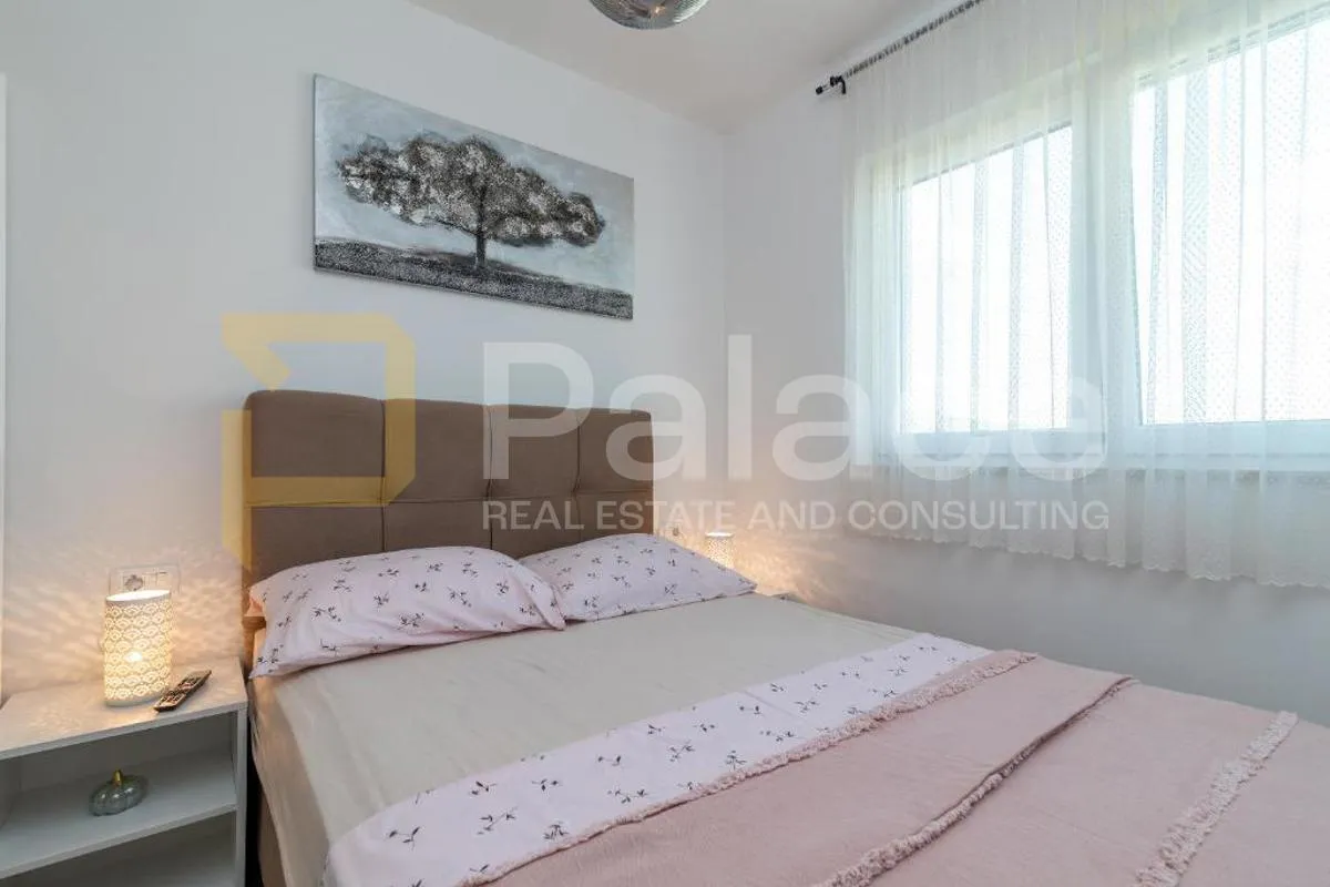 dvosoban namješten stan - slika 14