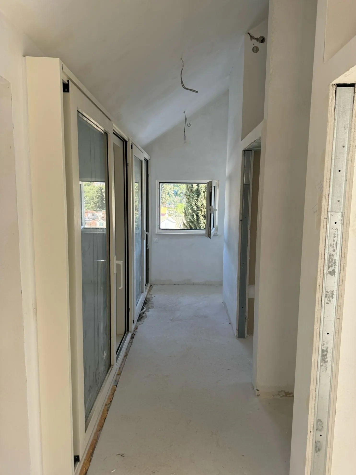kuća od bračkog kamena 50m od mora, brač - slika 15