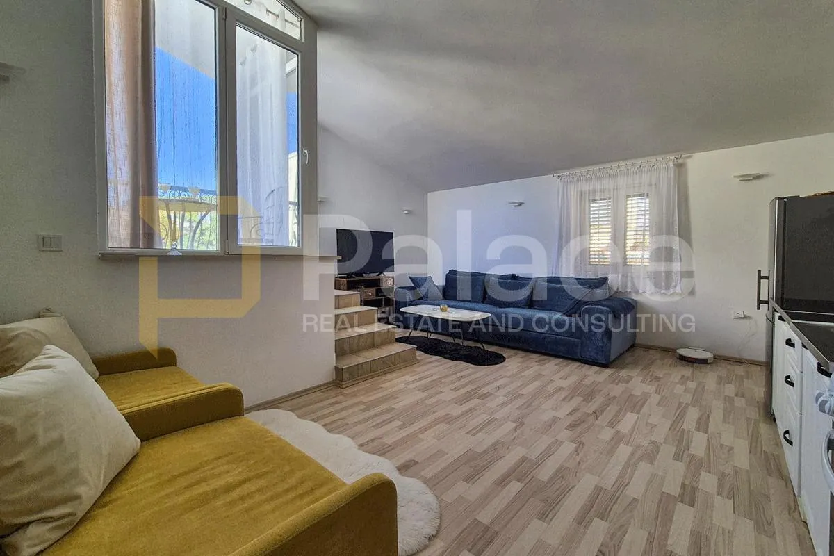 stan s pogledom na more u šibenskoj varoši, useljiv odmah, 59 m2 - slika 8