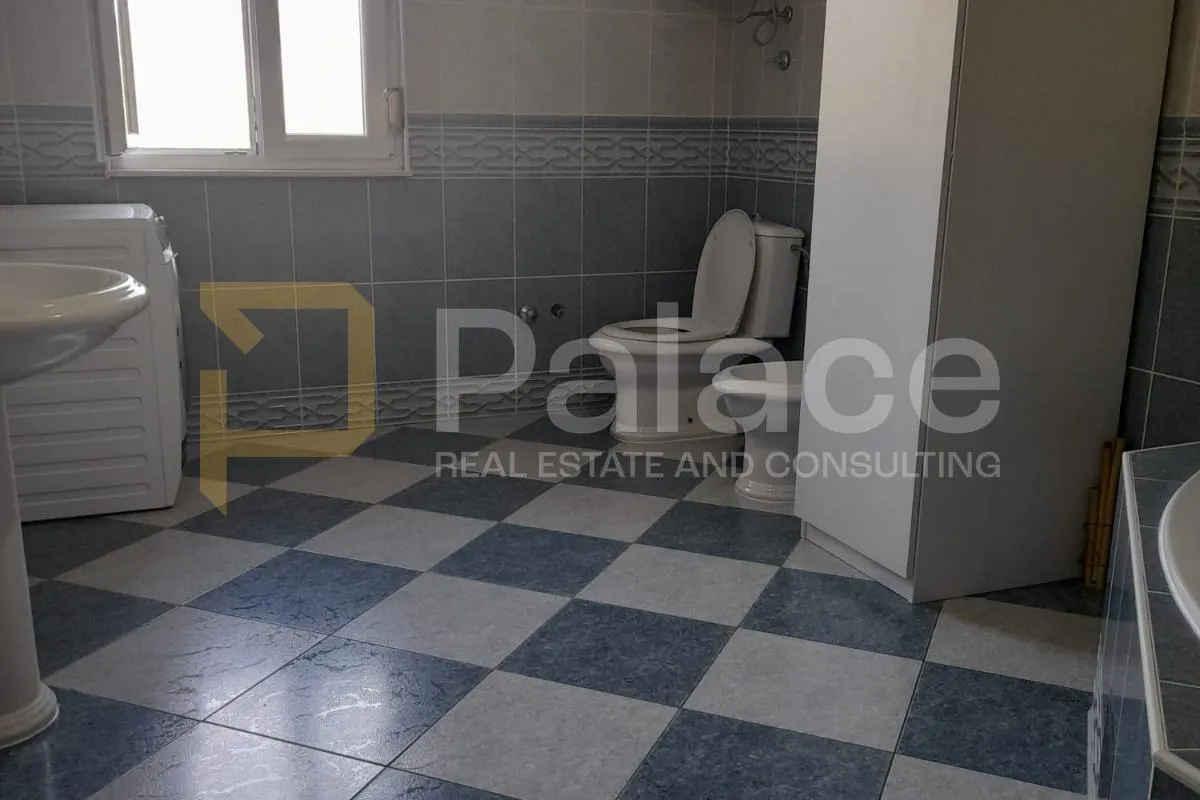 trosobni stan s pogledom na more 148m2 - slika 10