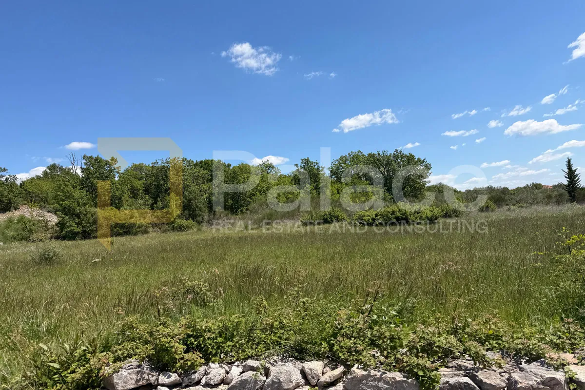 građevinsko zemljište površine 1726 m2, velika glava - slika 3