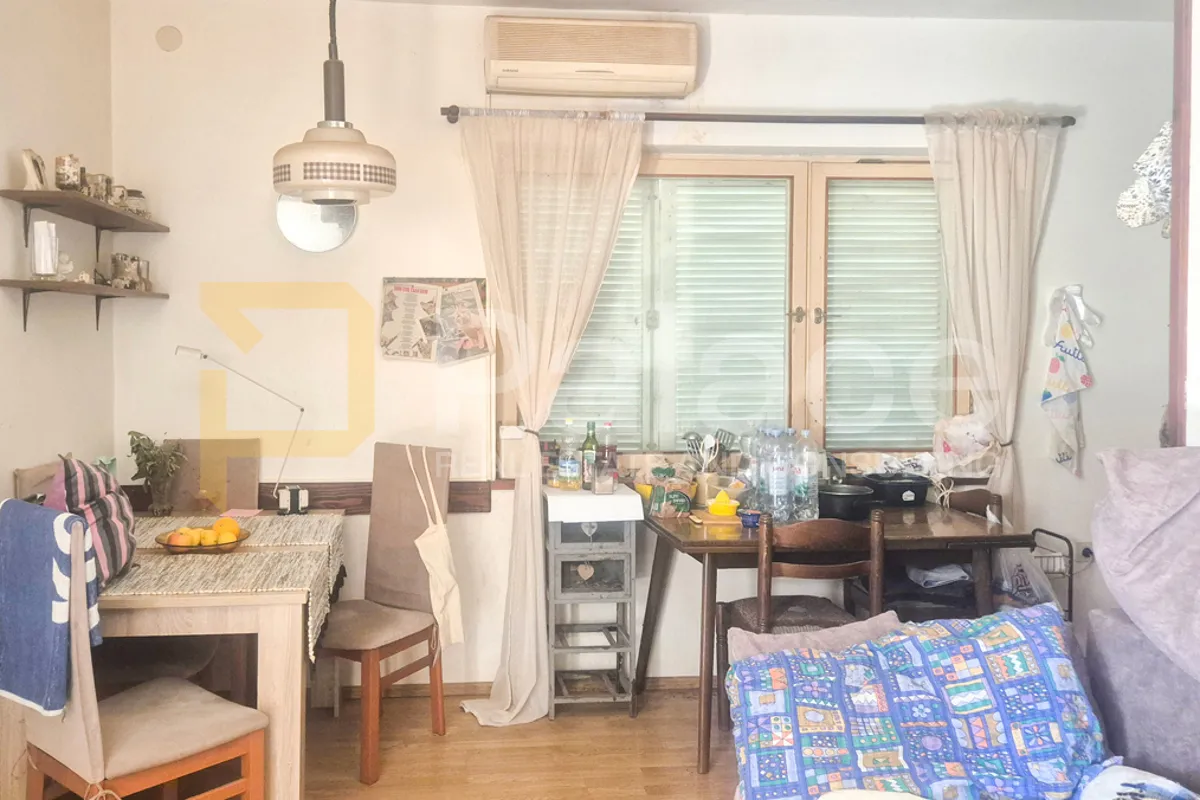 samostojeća prizemnica s potkrovljem i vrtom, brodarica 159 m2 - slika 4