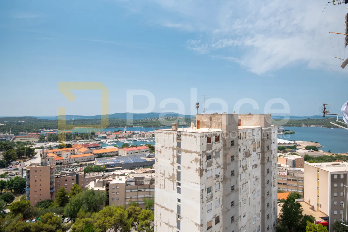 šibenik, vidici: prostran osunčan obiteljski stan s pogledom na more - slika 21