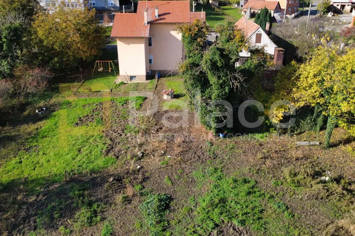 zagreb granešina , veliko zemljšte 4450m2 sa kućom i pomoćnim zgradama - slika 12