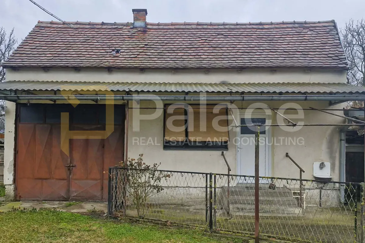 Obiteljska kuća s gospodarskim objektima i zemljištem - Ljupina, Nova Gradiška