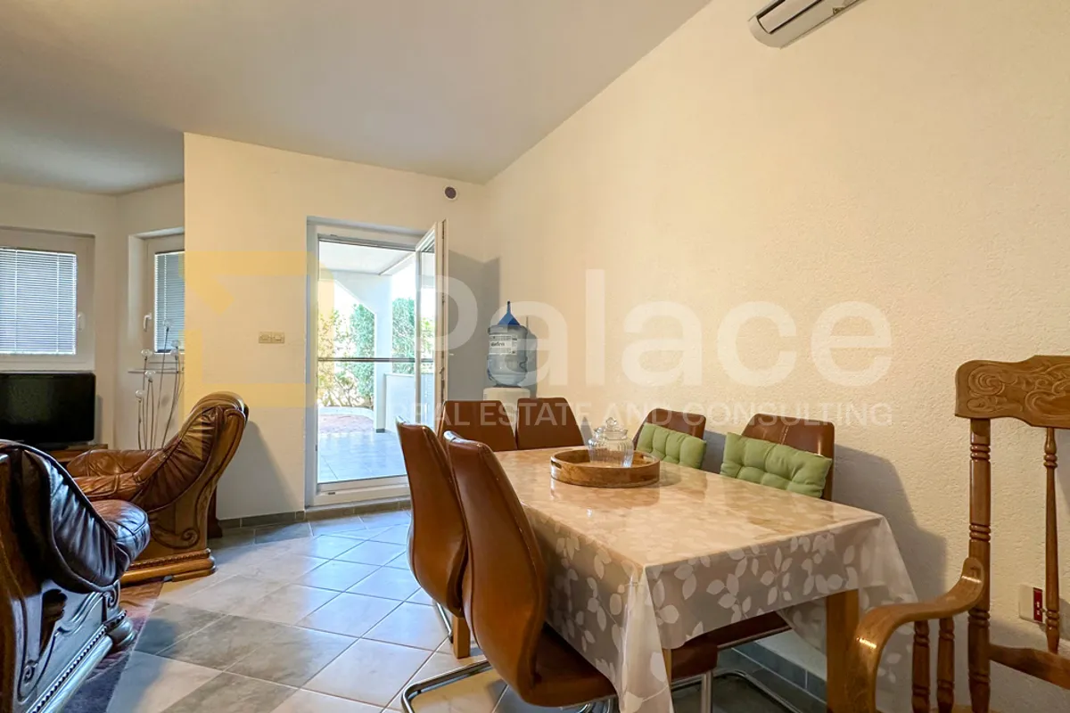 prilika apartmanska kuća na viru 200m2 - slika 24