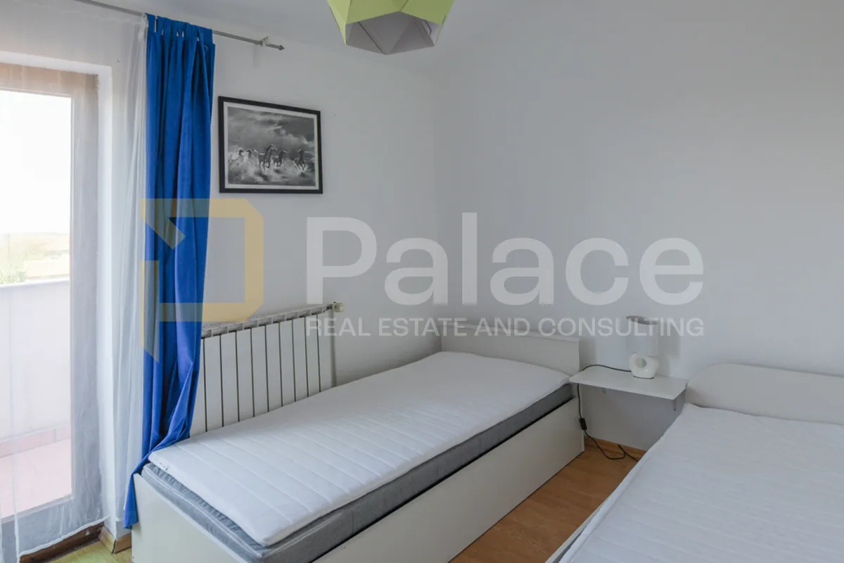prekrasna useljiva kuća s bazenom i velikom okućnicom, površine 214 m2 - slika 15