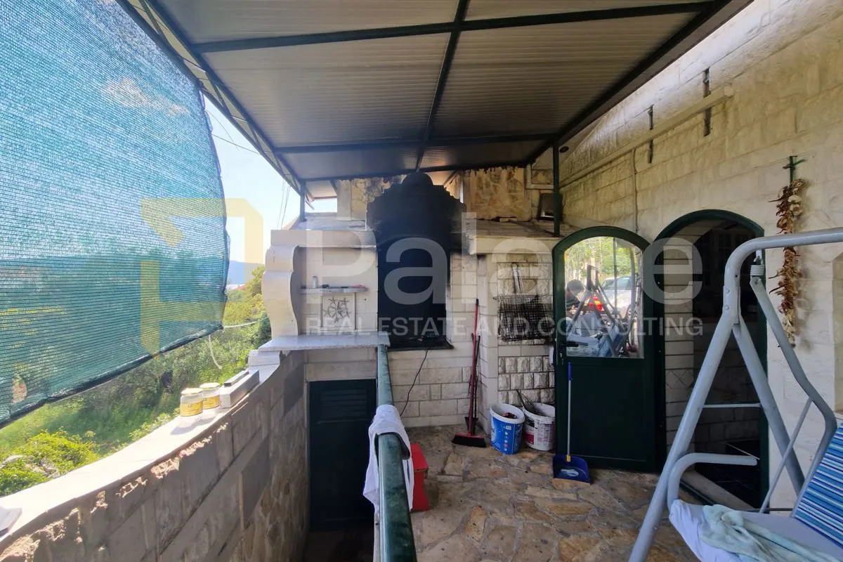 seget vranjica, prekrasna apartmanska kuća - slika 15
