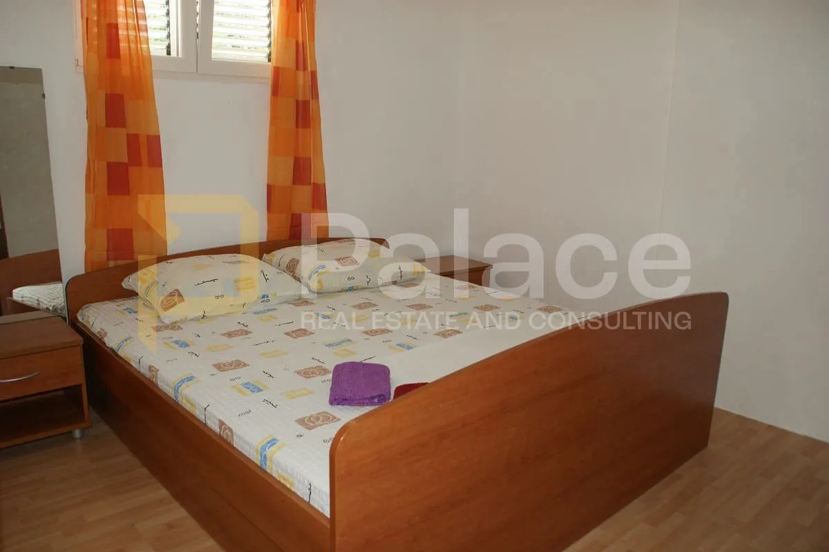 tkon : kuća s dva apartmana u samom centru 140 m2 - slika 13