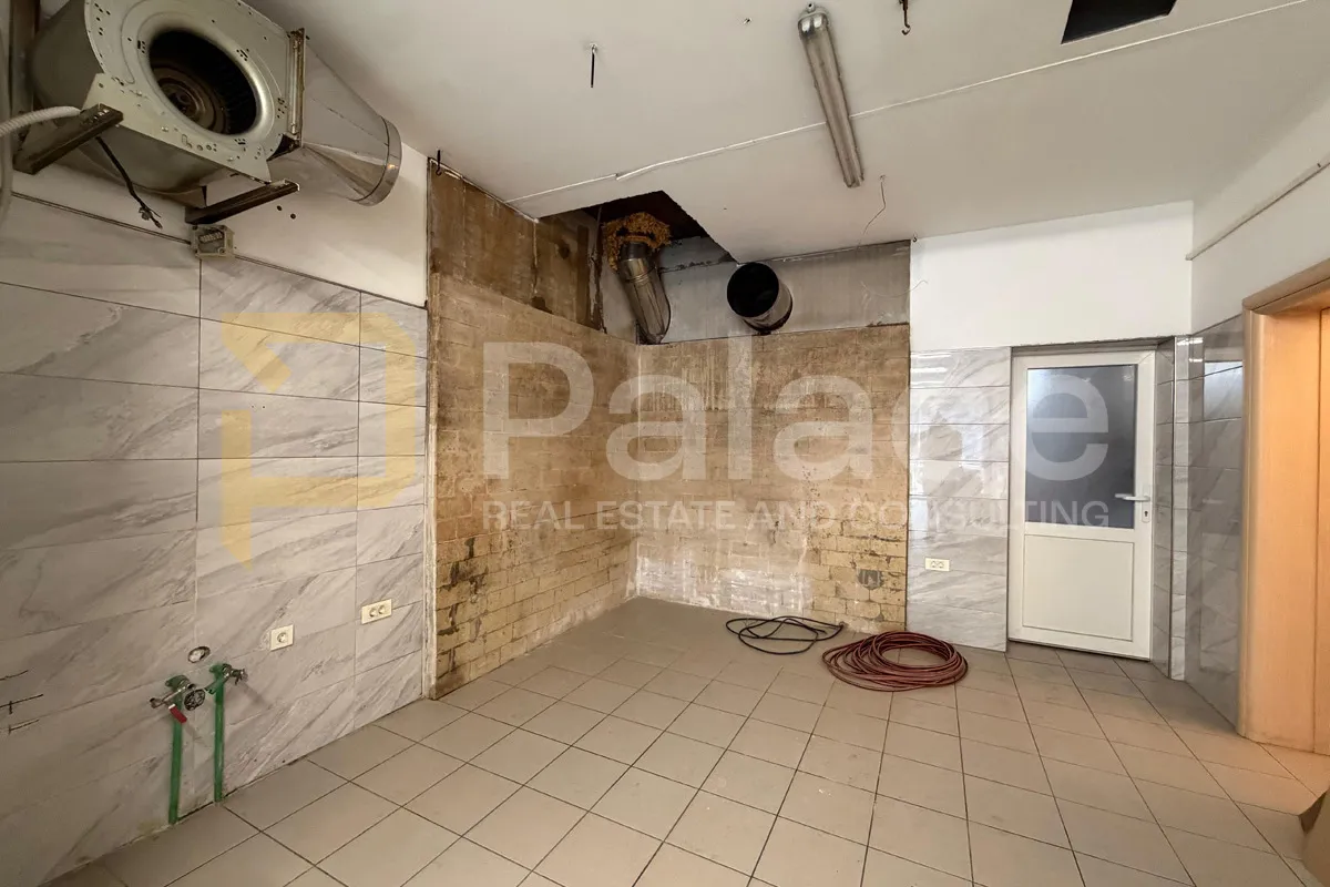 poslovni prostor 46 m2 na frekventnoj lokaciji - slika 7