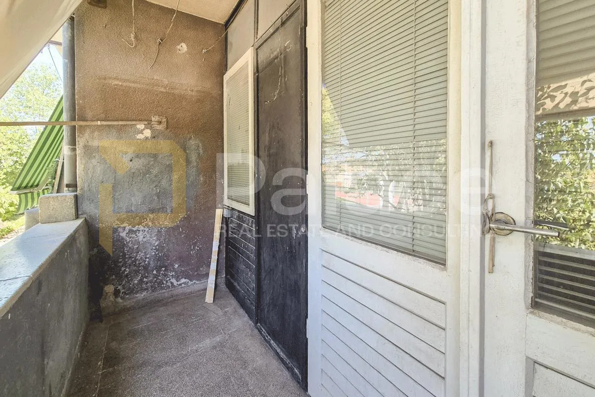 dvosobni stan na vrhunskoj lokaciji, baldekin, 66 m2 - slika 10