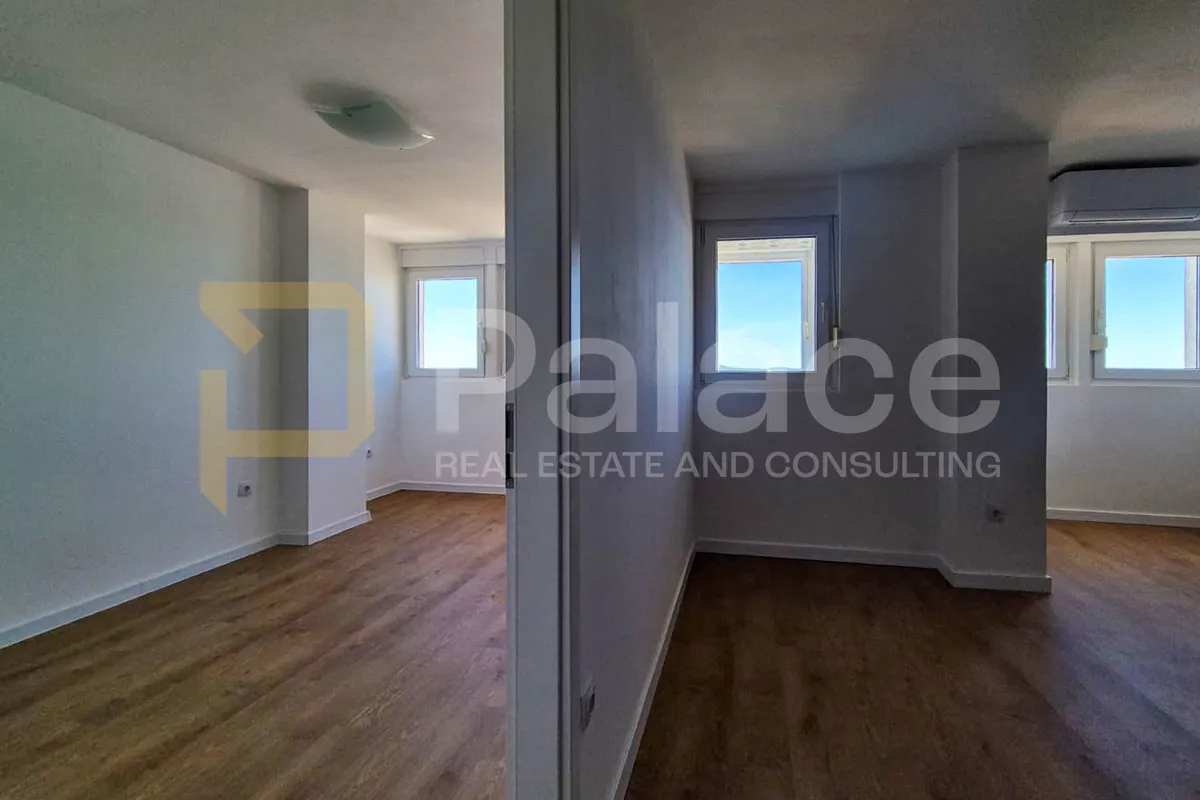 dvosoban renovirani stan na baldekinu, šibenik, 62 m2 - slika 5