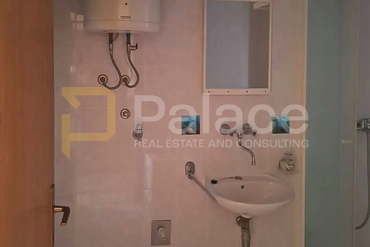 renoviran stan u dramlju s terasom i pogledom na more, 40m2 - slika 11