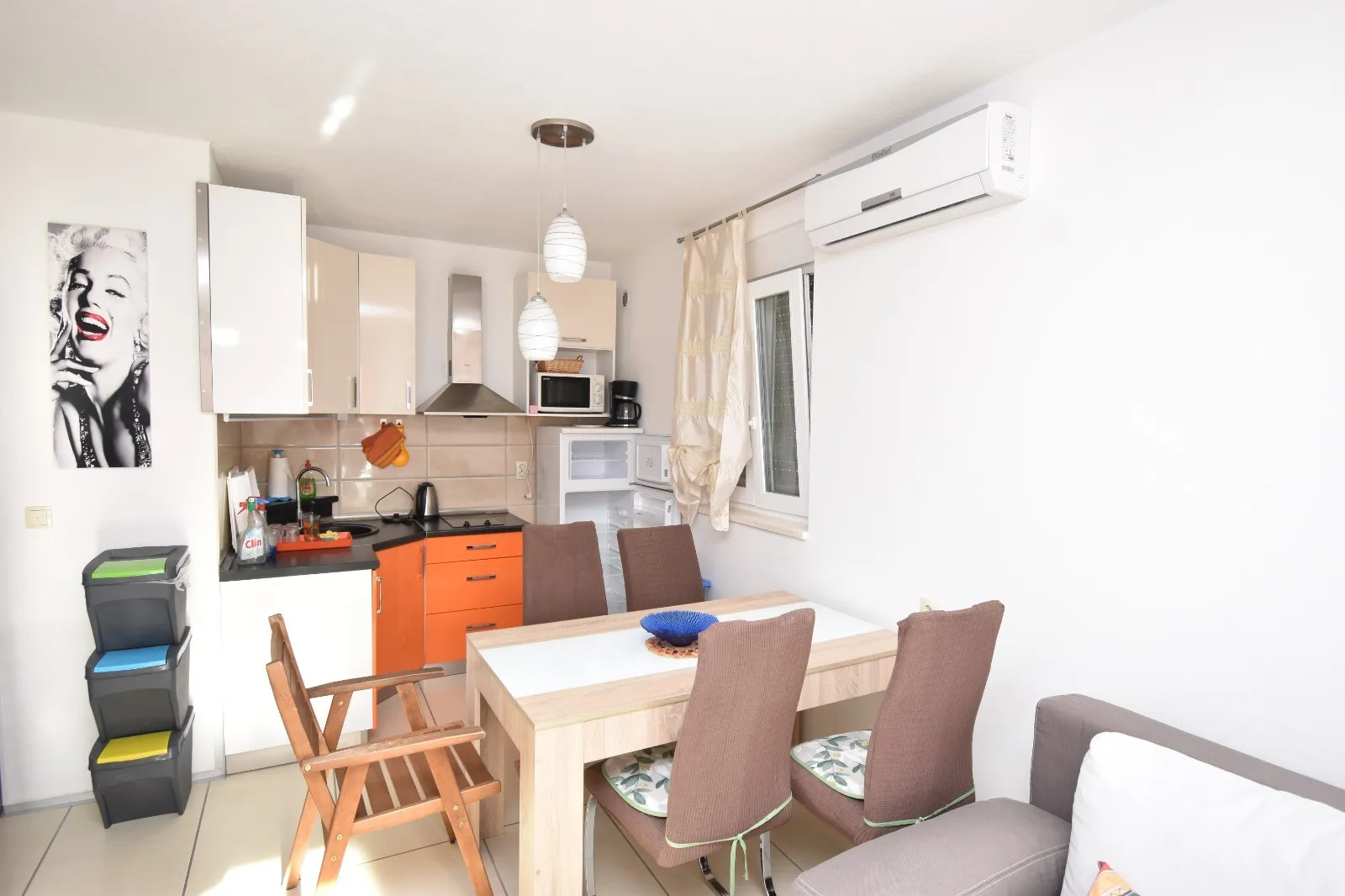 samostojeća kuća s apartmanima blizu plaže, grebaštica 270 m2 - slika 14