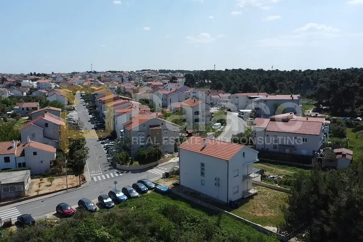 građevinsko zemljište - bili brig 1171m2, pogled na more - slika 2