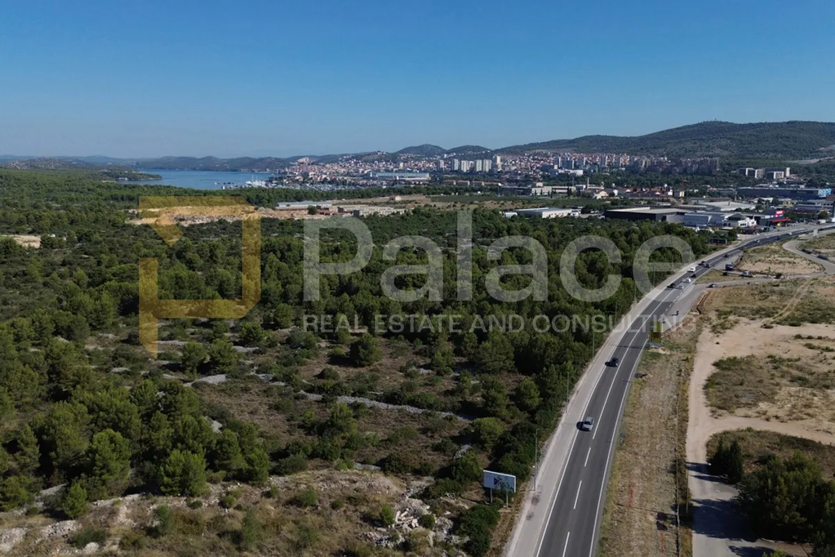 poslovno zemljište na frekventnoj lokaciji - slika 5