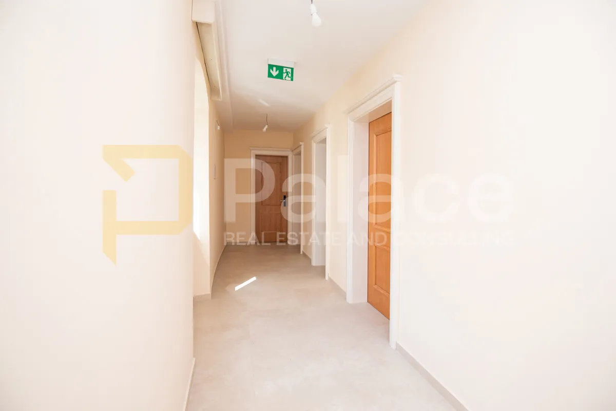 novouređeni i opremljeni hotel u skradinu 812 m2 - slika 16