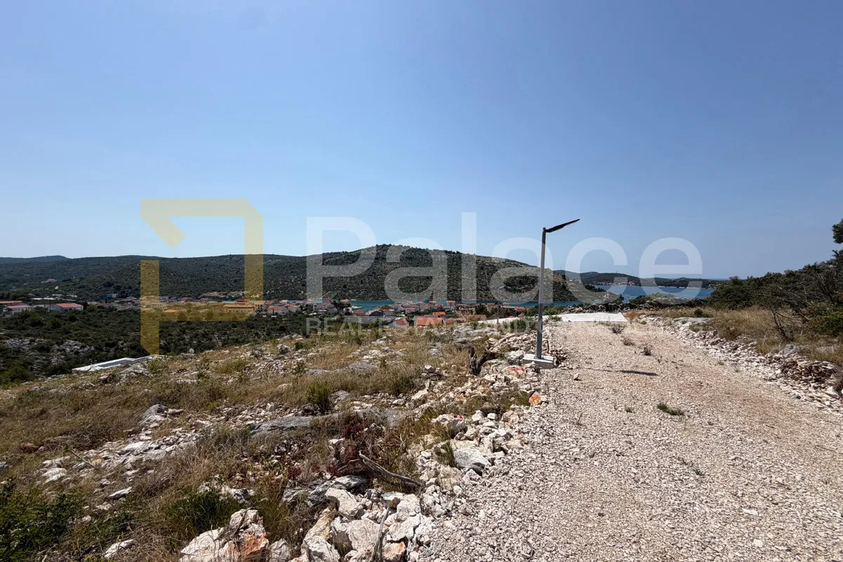 Građevinsko zemljište 510 m2 u zaleđu Rogoznice - Podglavica, Rogoznica