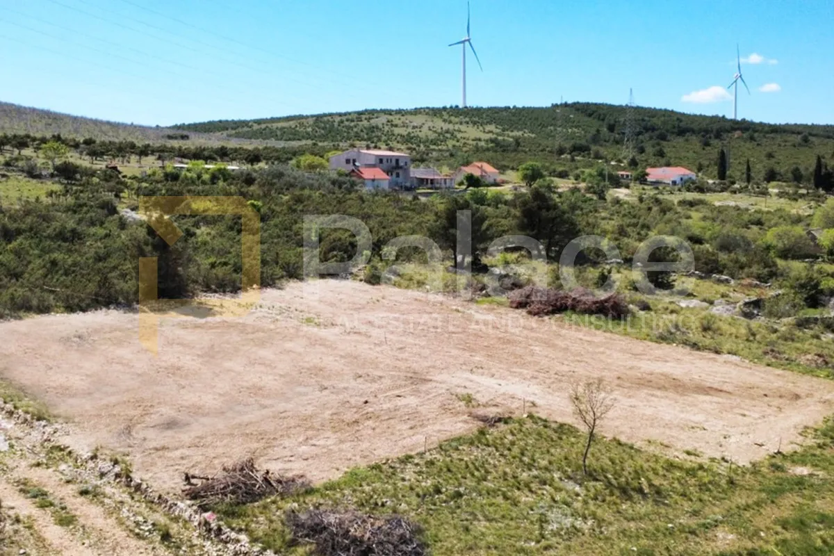 građevinski teren 1000m2 - danilo kraljice - slika 4