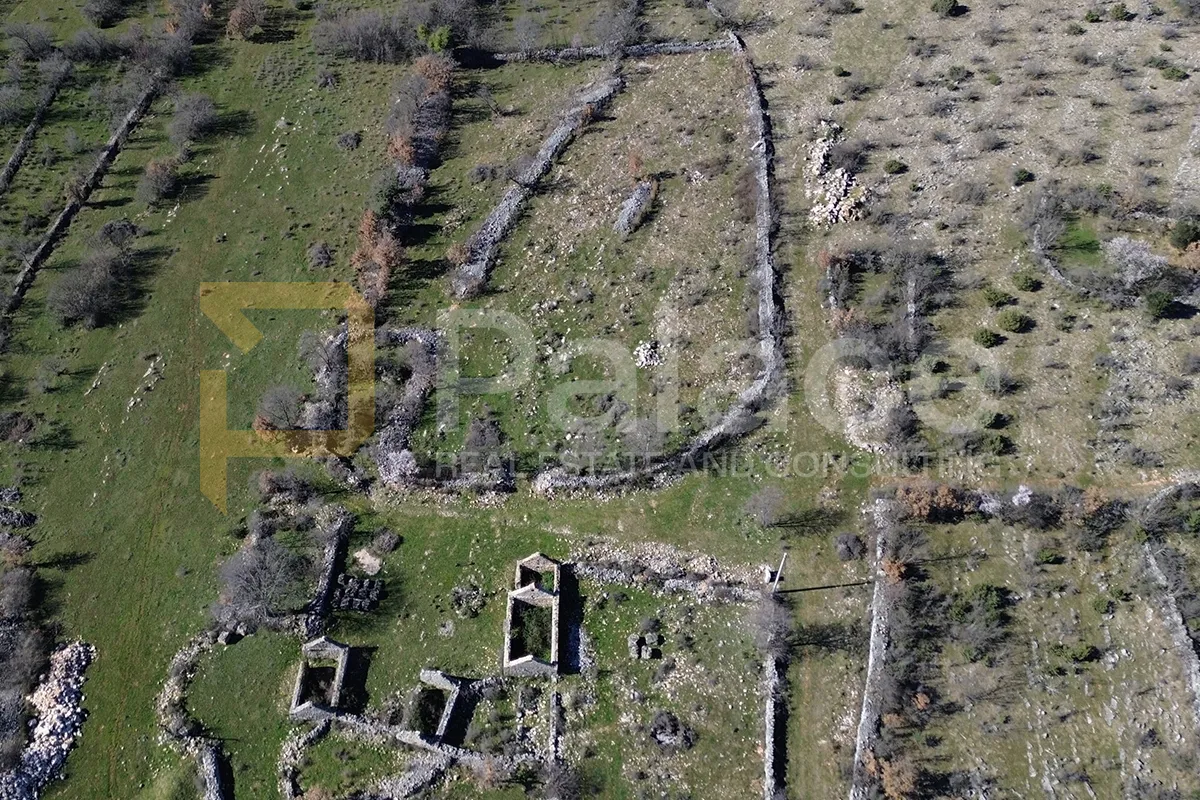 autentični dalmatinski zaselak, u blizini np krka - slika 2