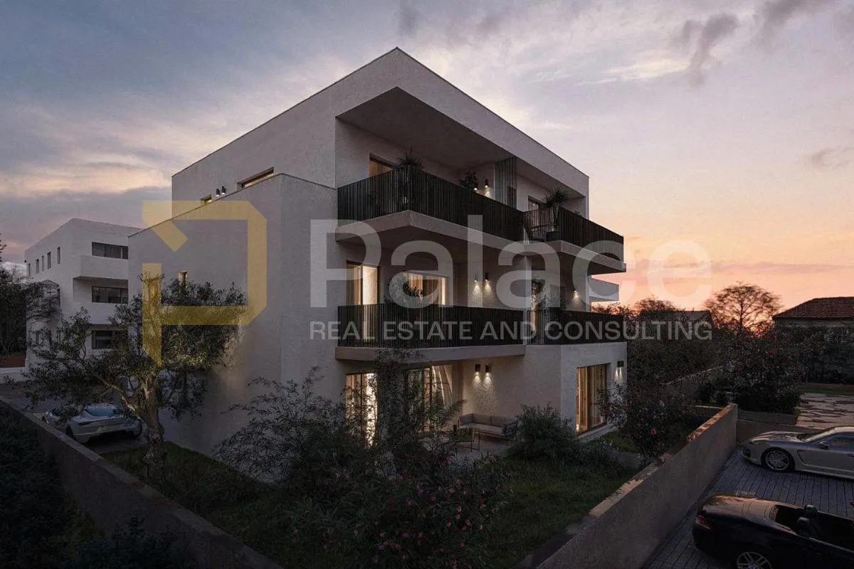 Ekskluzivni penthouse na cijelom katu zgrade – drugi red do mora - Kaštel Štafilić, Kaštela