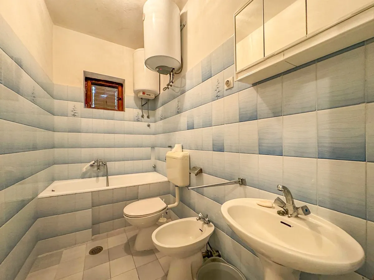 apartmanska kuća na odličnoj lokaciji, primošten, 530 m2 - slika 7
