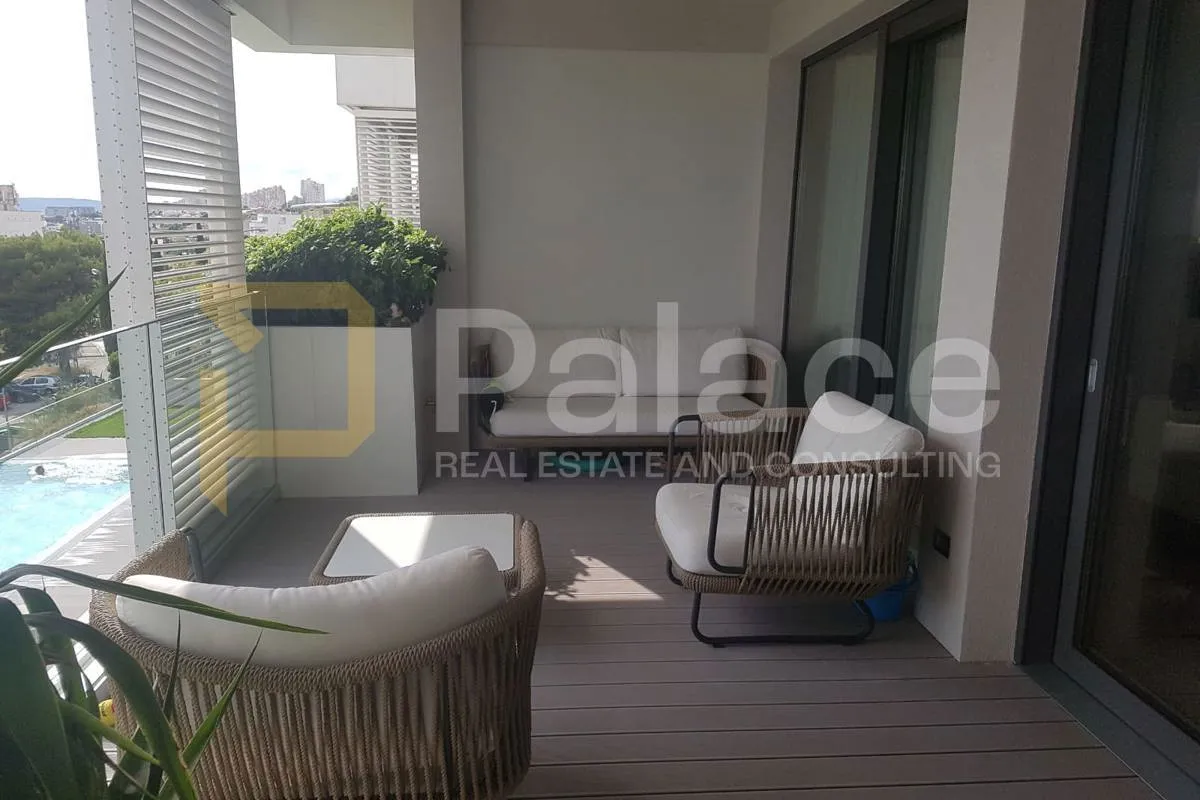 prekrasan dvosoban stan u zgradi bel etage, duilovo, 160m² - slika 28